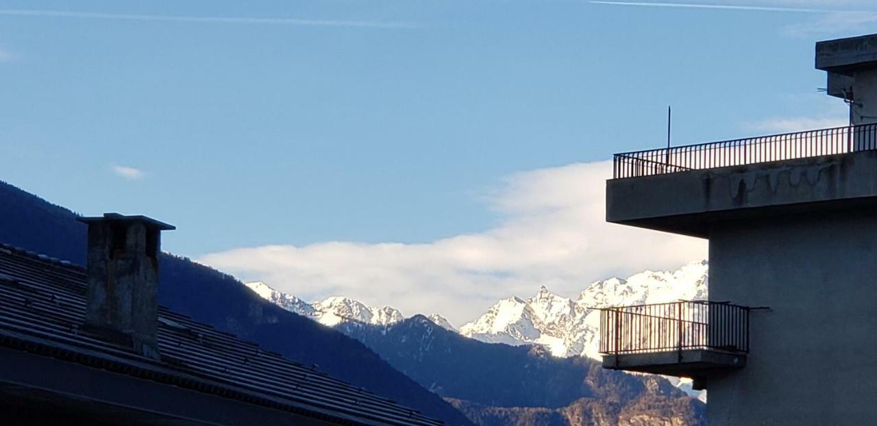 Le Chat A Pois Aosta Exterior photo